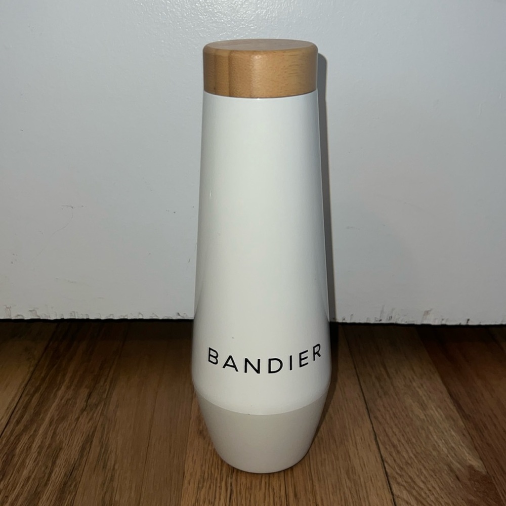 NWOT Bandier 16.9fl Oz Thermos